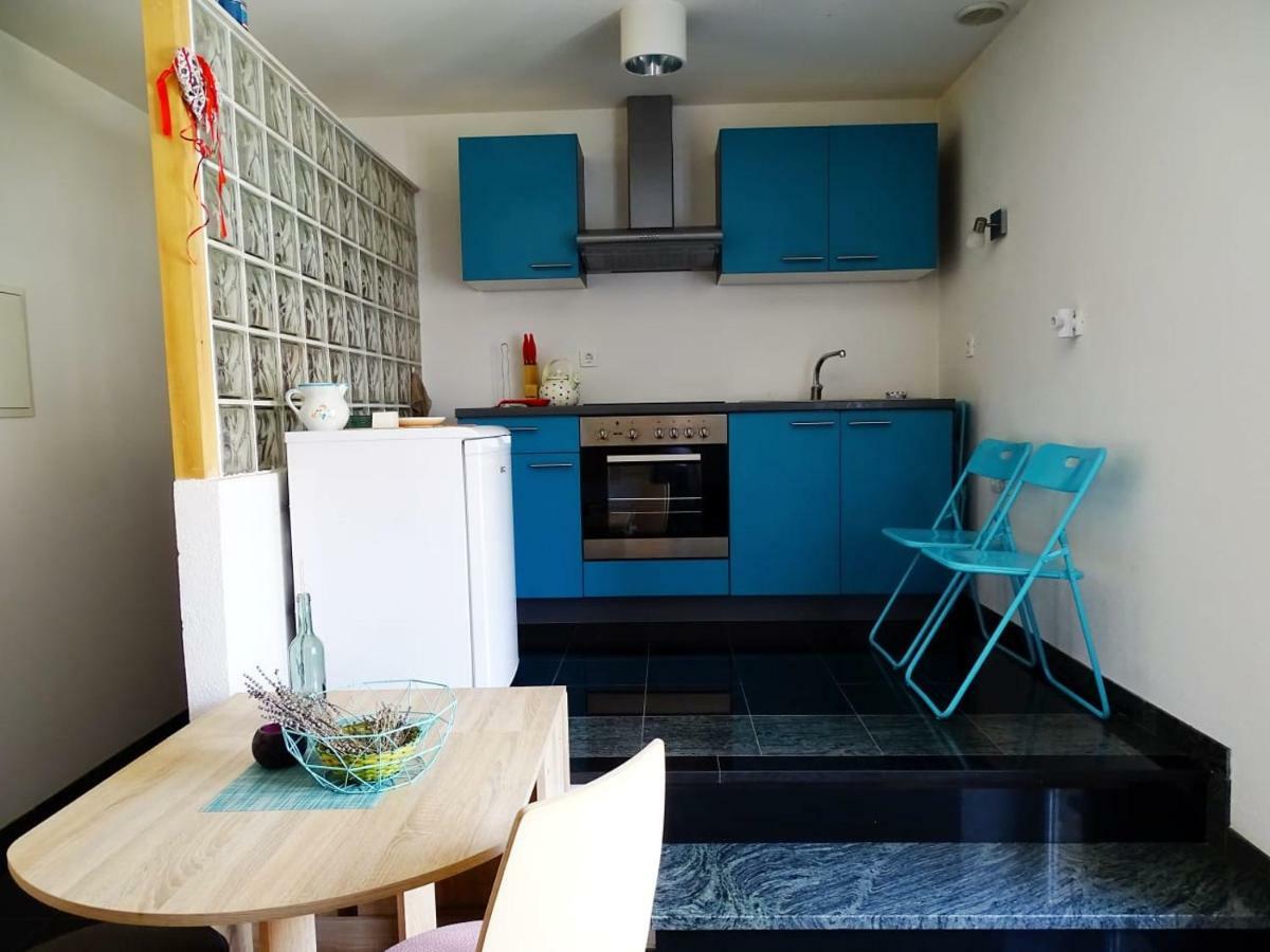 Apartment Naita Sinj Kültér fotó