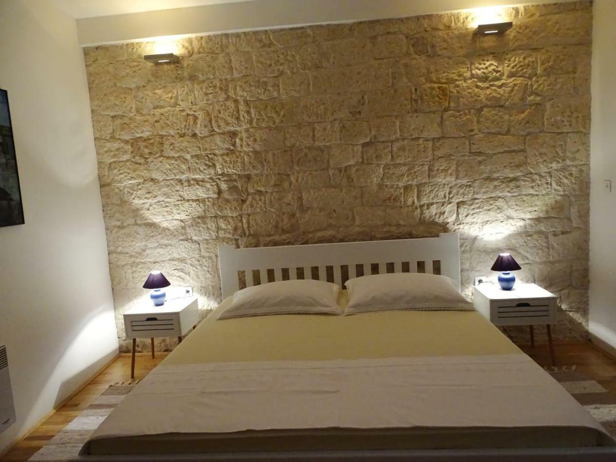 Apartment Naita Sinj Kültér fotó