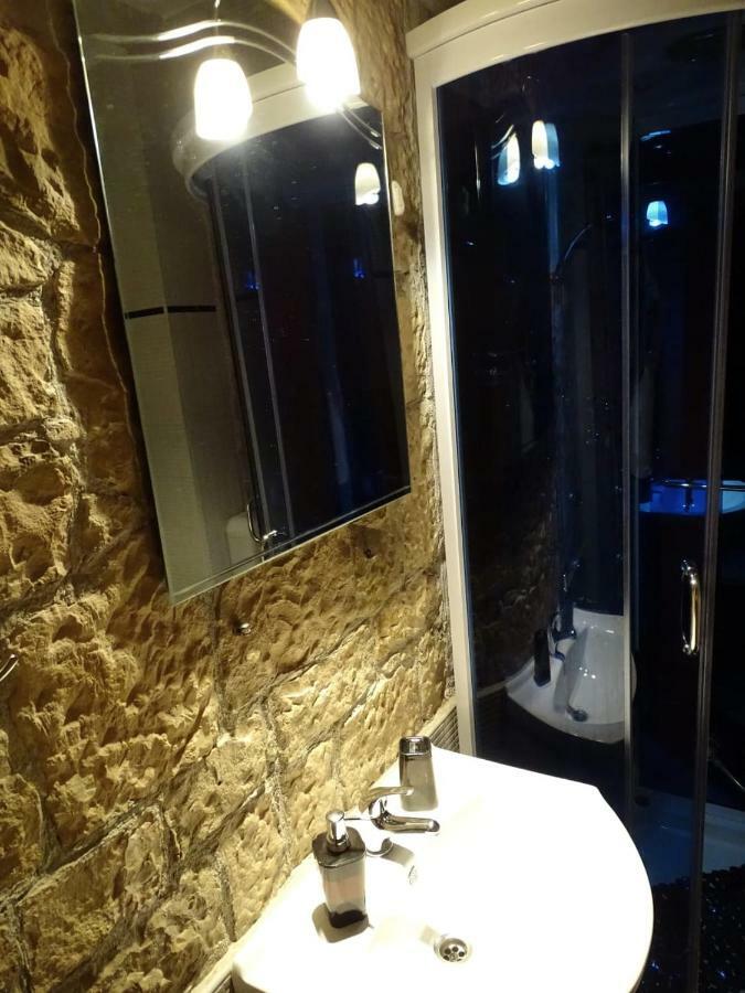 Apartment Naita Sinj Kültér fotó